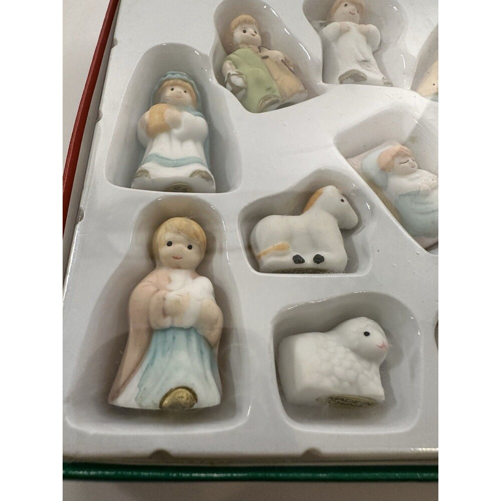 Vintage Mini Nativity Set Of 11 Trim Trends Seasonal Specialities Company 1994 - Picture 2 of 11